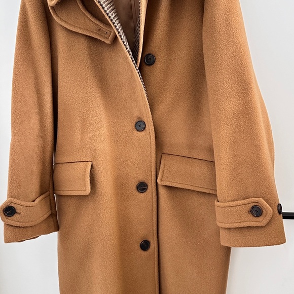 Classic Camel Women's Coat - Picture 3 of 10
